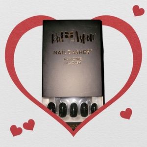 NIB Red Aspen Nails Allison's Little Black Dress